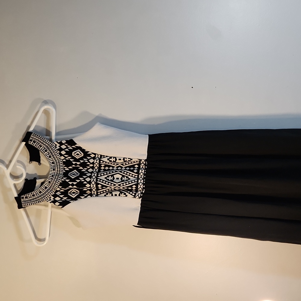 Amy wear long dress size 12 for girls